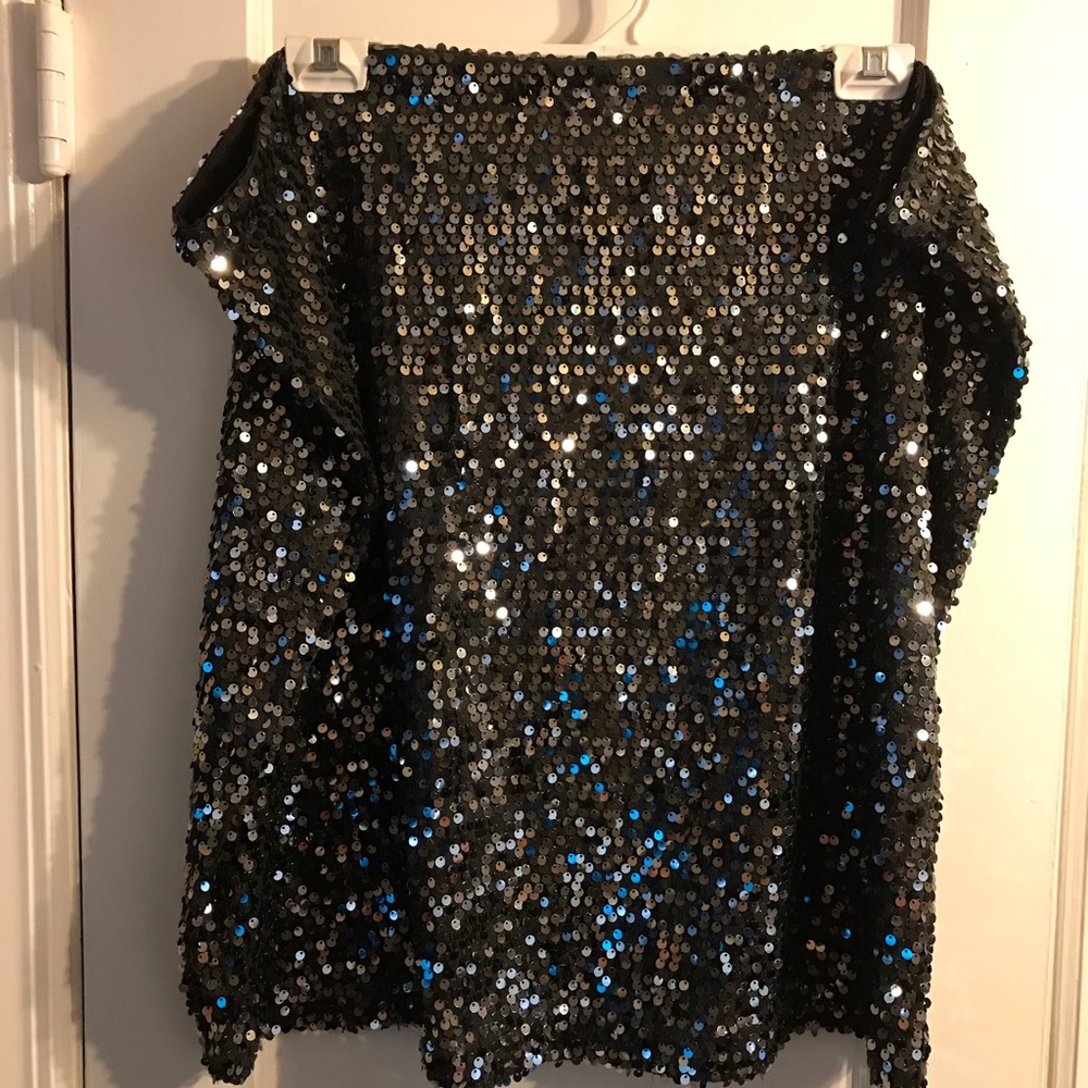 AVENUE "Modern Metallics" Silver Sequin Skirt
